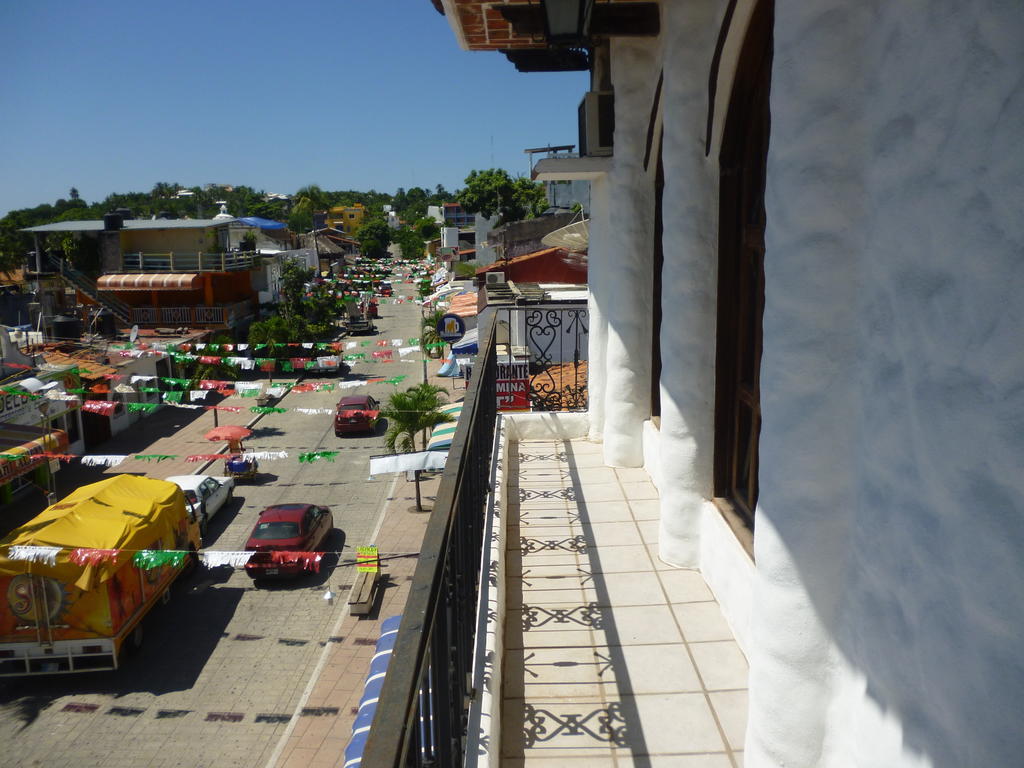 Hotel Casa Vieja Puerto Escondido  Exterior photo