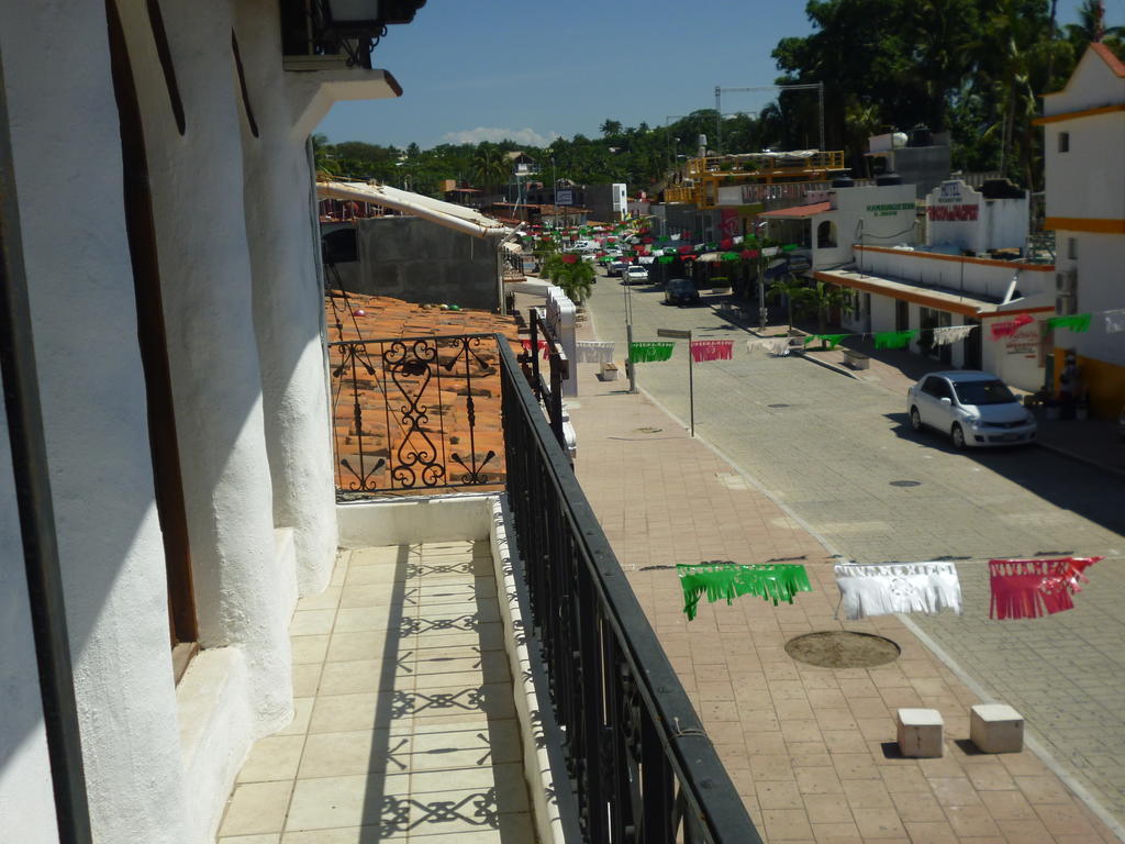 Hotel Casa Vieja Puerto Escondido  Exterior photo